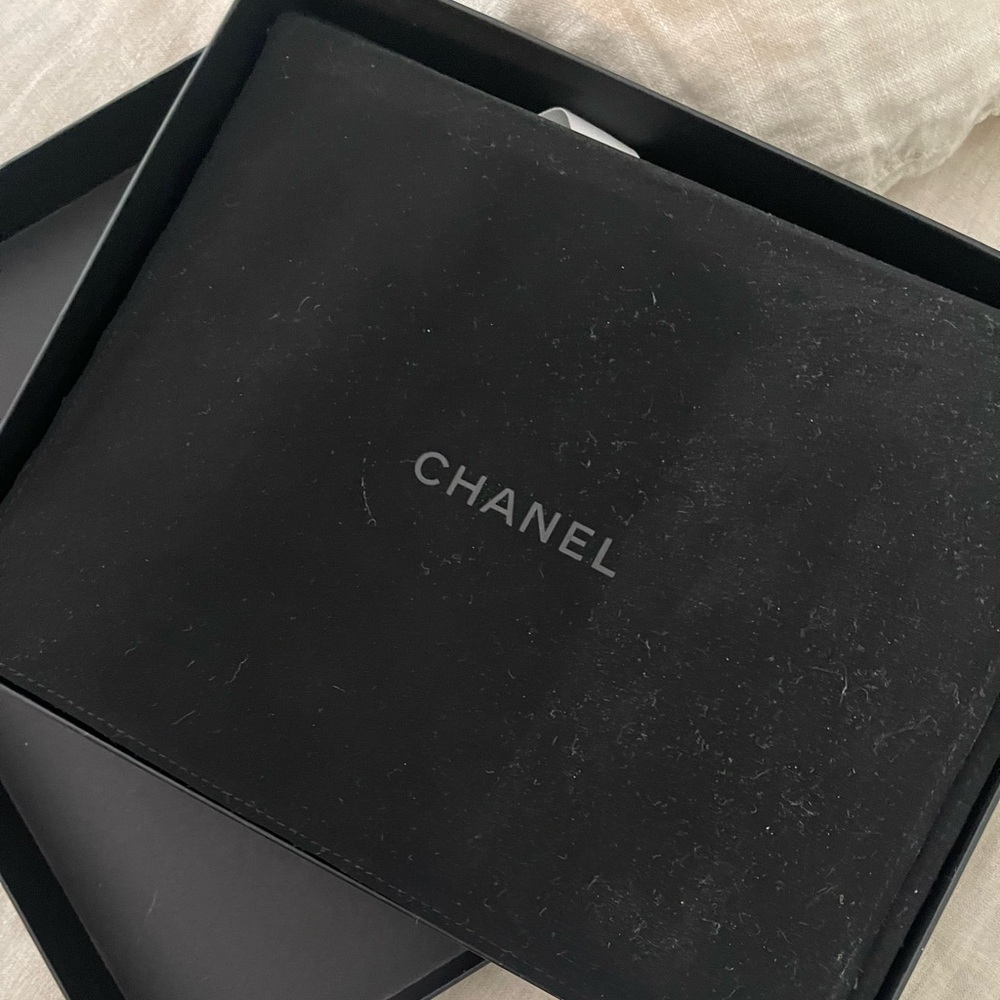 Authentic Chanel pendant necklace with original packaging - Picture 4 of 5